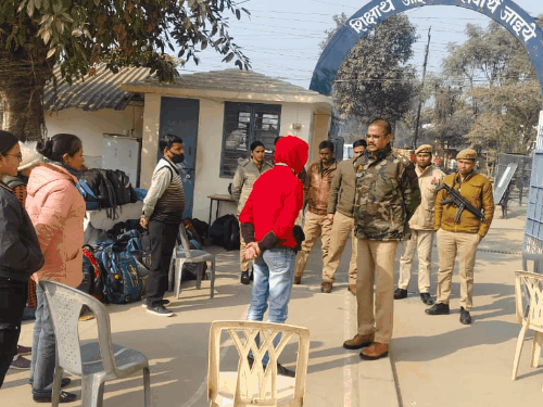 KVS–NVS भर्ती परीक्षा से पहले सख्त सुरक्षा व्यवस्था:पुलिस उपायुक्त सेंट्रल ने किया परीक्षा केंद्र का निरीक्षण, निष्पक्ष व शांतिपूर्ण परीक्षा कराने के निर्देश