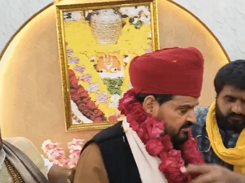 पूर्व सांसद बृजभूषण शरण सिंह अयोध्या से नहीं लड़ेंगे चुनाव:राष्ट्रकथा के बाद पहली बार अयोध्या पहुंचे-बोले यहां चुनाव लड़ना विनय कटियार का हक