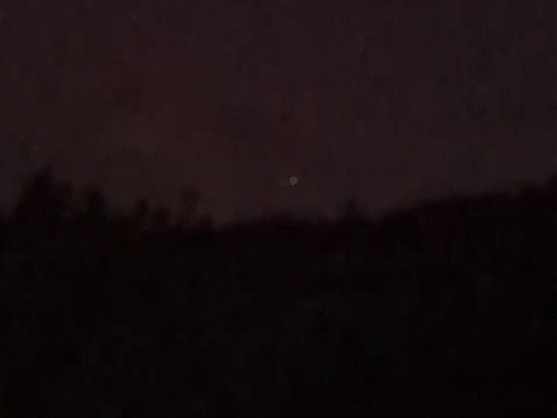 जम्मू-कश्मीर में LoC के पास दिखा संदिग्ध ड्रोन:सेना ने फायरिंग कर पाकिस्तान की ओर भगाया, 3 दिन में दूसरा मामला