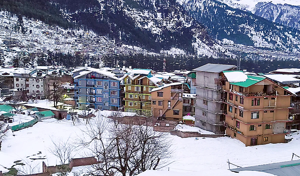 Himachal Pradesh Weather Alert: 1 फरवरी से भारी बारिश-बर्फबारी, IMD ने जारी किया तूफानी हवाओं का अलर्ट