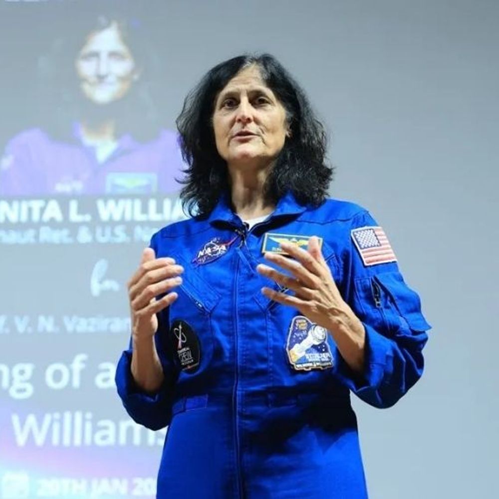 सुनीता विलियम्स बोलीं- भारत आना घर वापसी जैसा:चांद पर जाना चाहती हूं, लेकिन मेरे पति मुझे मार डालेंगे