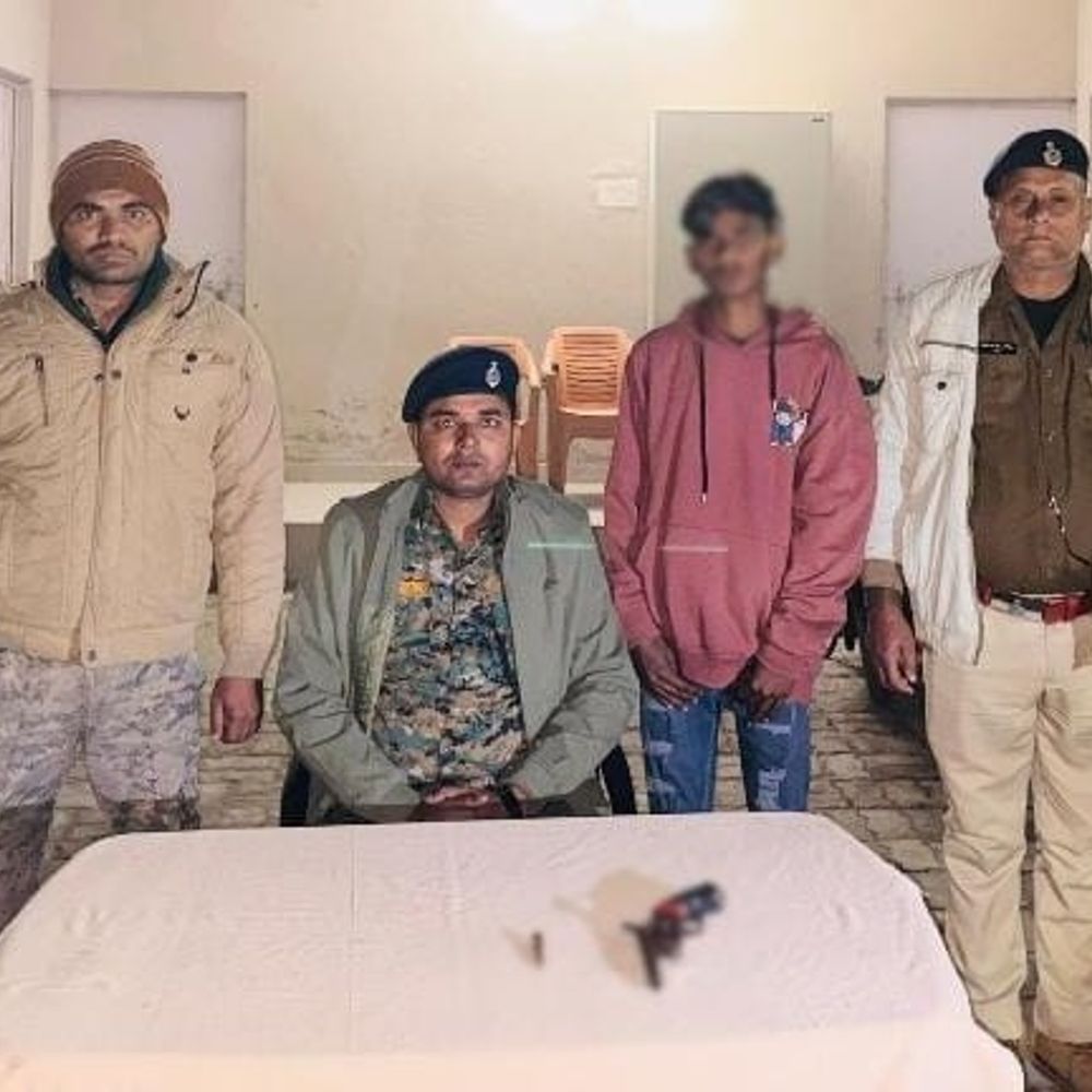 औरंगाबाद में देसी कट्टा-कारतूस बरामद:सोशल मीडिया पर हथियार का प्रदर्शन किया था, बदमाश अरेस्ट