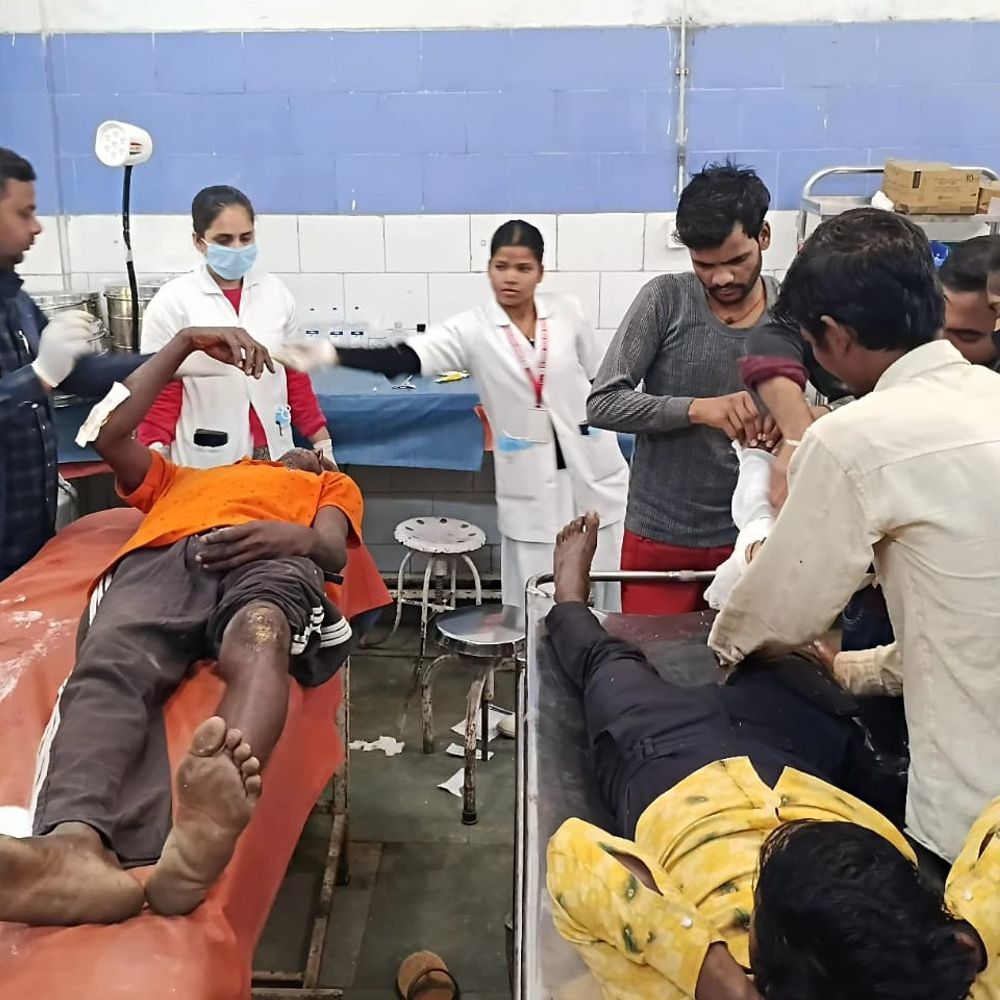 औरंगाबाद में सड़क हादसों में 4 जख्मी:बहन के घर से लौटते समय बाइक ने मारी ठोकर; ऑटो ने मजदूर को मारा धक्का