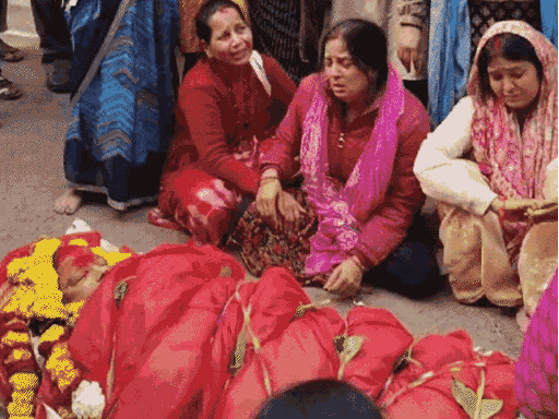 बिना पोस्टमॉर्टम कई शवों का हुआ अंतिम संस्कार:भागीरथपुरा दूषित पानी से मौत कैसे होगी साबित?; अब तक 16 लोगों की जान जा चुकी है