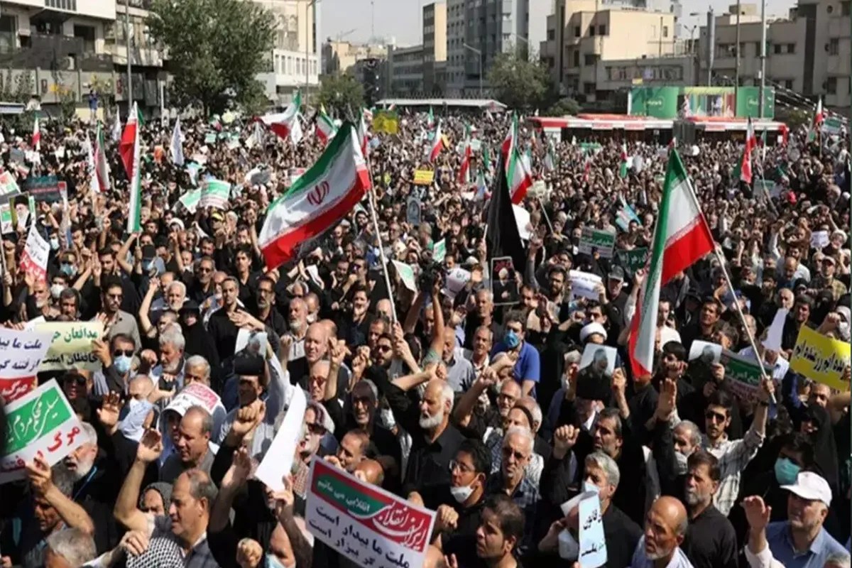 पासपोर्ट जब्त, टिकट के पैसे नहीं! ईरान में फंसे हैदराबाद के छात्रों की चीख, दर-दर भटक रहे परिजन