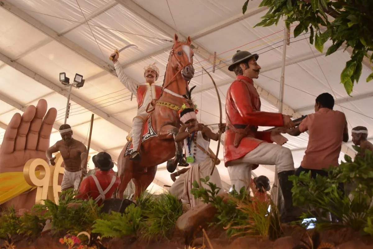 कर्तव्य पथ पर छत्तीसगढ़ की झांकी में जीवंत होगी जनजातीय वीरों की गाथा, वंदे मातरम् थीम पर देश के पहले जनजातीय डिजिटल संग्रहालय का भव्य प्रदर्शन