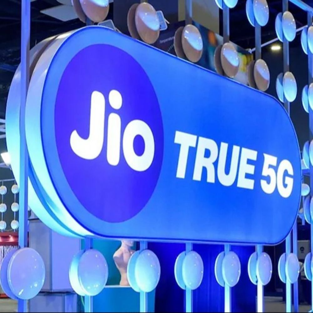 देश का सबसे बड़ा IPO जून तक आ सकता है:जियो का 2.5% हिस्सेदारी बेचकर ₹37,000 करोड़ जुटाने का प्लान; ₹20 लाख करोड़ तक हो सकती है वैल्यूएशन