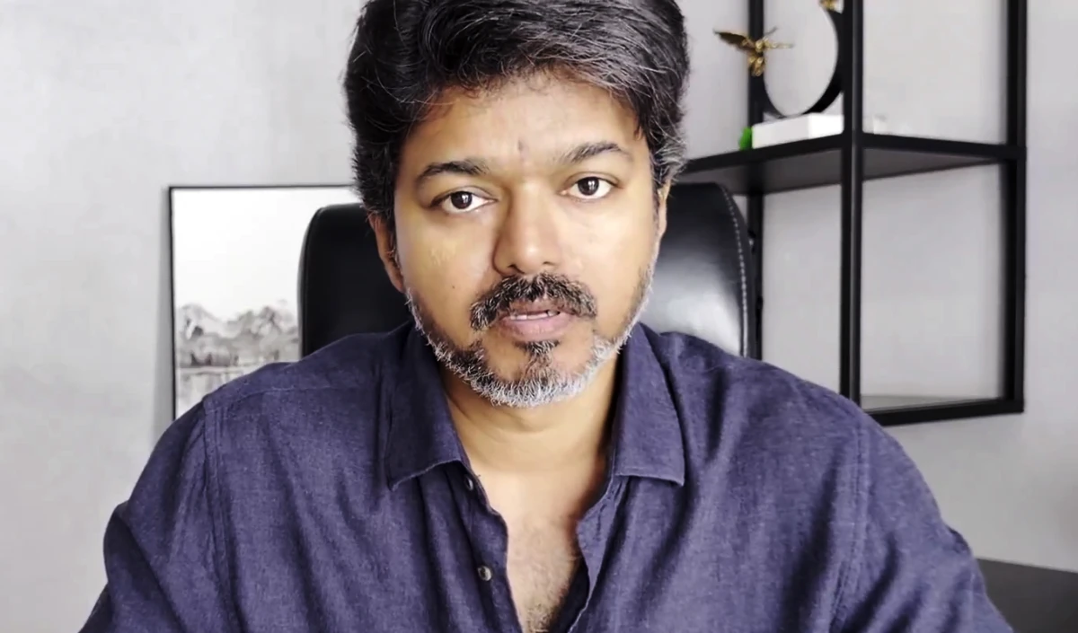 Karur Stampede Case |  दिल्ली पहुंचे TVK प्रमुख विजय, CBI जांच की मांग को लेकर बढ़ेगी राजनीतिक सरगर्मी