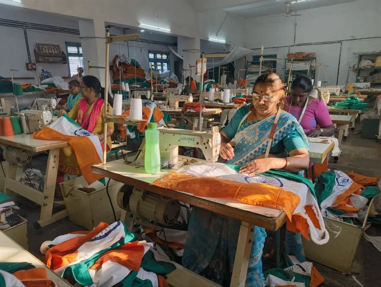 सस्ता तिरंगा, महंगी भूल, राष्ट्रध्वज की गरिमा से समझौता देशभक्ति नहीं