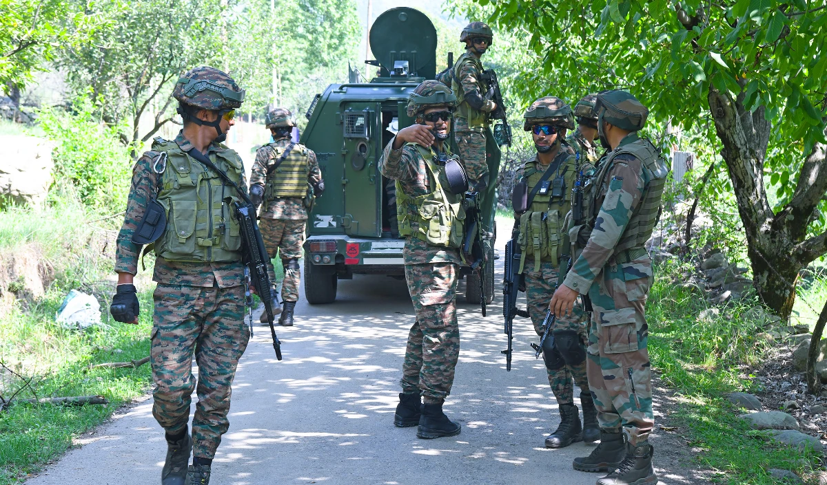 Jammu and Kashmir | किश्तवाड़ के जंगलों में Operation Trashi-I, आठ जवानों के घायल होने के बाद घेराबंदी सख्त, आतंकियों की तलाश में सेना का बड़ा सर्च ऑपरेशन