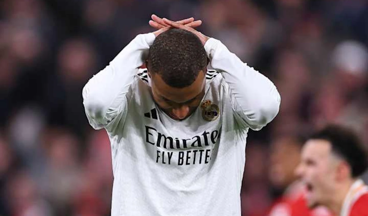 Spanish Super Cup final के बाद एम्बाप्पे का इशारा चर्चा में, बार्सिलोना अध्यक्ष की प्रतिक्रिया