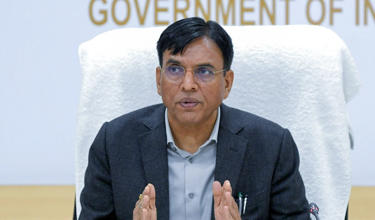 Mansukh Mandaviya ने बीएमएस को कामगारों के हितों से जुड़े मुद्दों के निपटान का भरोसा दिलाया