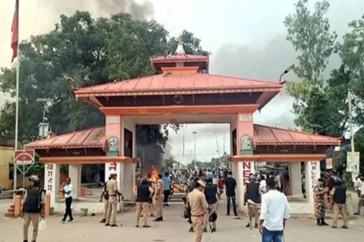 नेपाल में जनरेशन- Z के विरोध प्रदर्शन के दौरान जेल से फरार हुआ गुजराती युवक, अहमदाबाद से किया गिरफ्तार