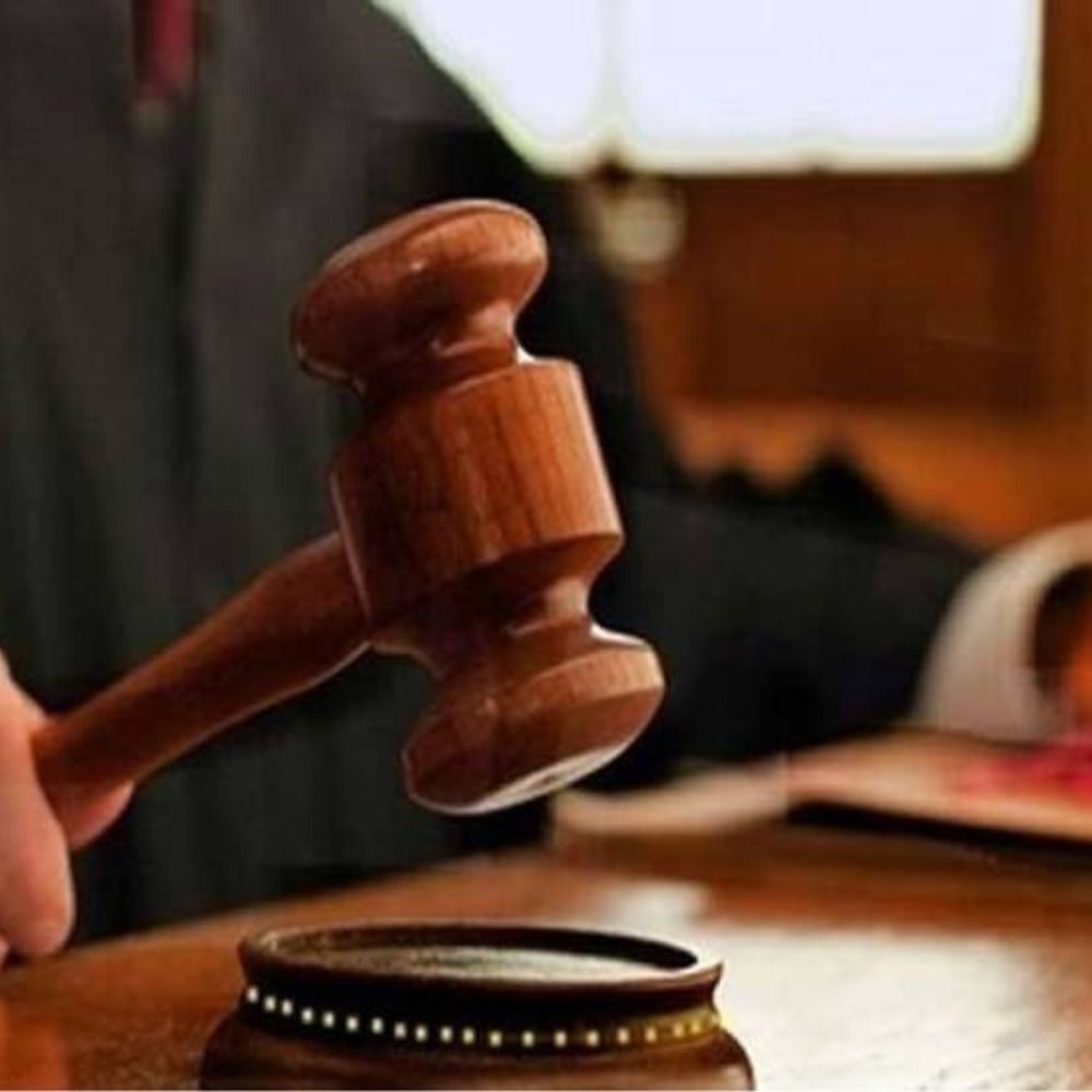 कानपुर कोर्ट ने फिल्म डायरेक्टर को सुनाई 2 साल कैद:34 लाख रुपए जुर्माना, फिल्म बनाने के नाम पर हड़पे थे 20 लाख