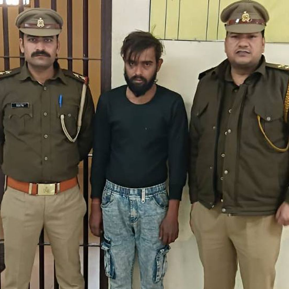 बर्रा में 50 हजार का इनामी विपिन टेढ़ी अरेस्ट:हाथ जोड़ कर बोला- जो भी गलती हुई उसके लिए मैं माफी मांगता हूं