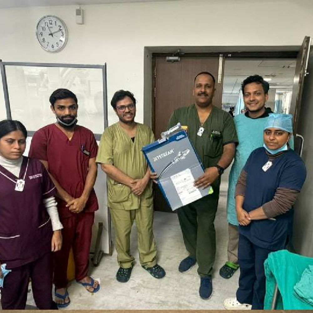 एडवांस वैस्कुलर प्रोसेस से बचाया बुजुर्ग का पैर:सरकारी सुपर स्पेशिएलिटी हॉस्पिटल में पहली बार पेरिफेरल एथरेक्टॉमी से इलाज