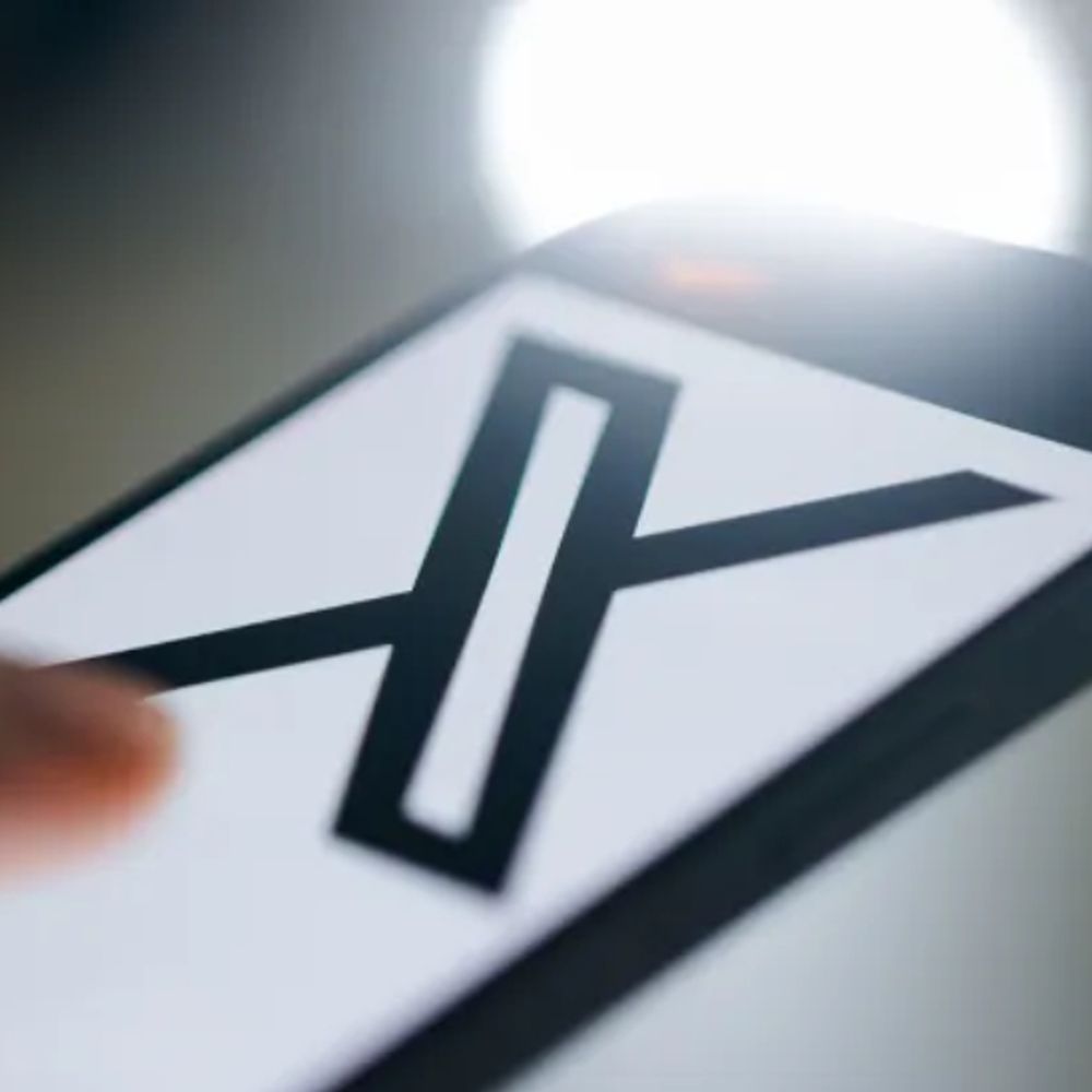 दुनियाभर में सोशल मीडिया प्लेटफॉर्म X डाउन:अमेरिका में 27 हजार से ज्यादा शिकायतें, भारत और ब्रिटेन में भी यूजर्स को एक्सेस में दिक्कत