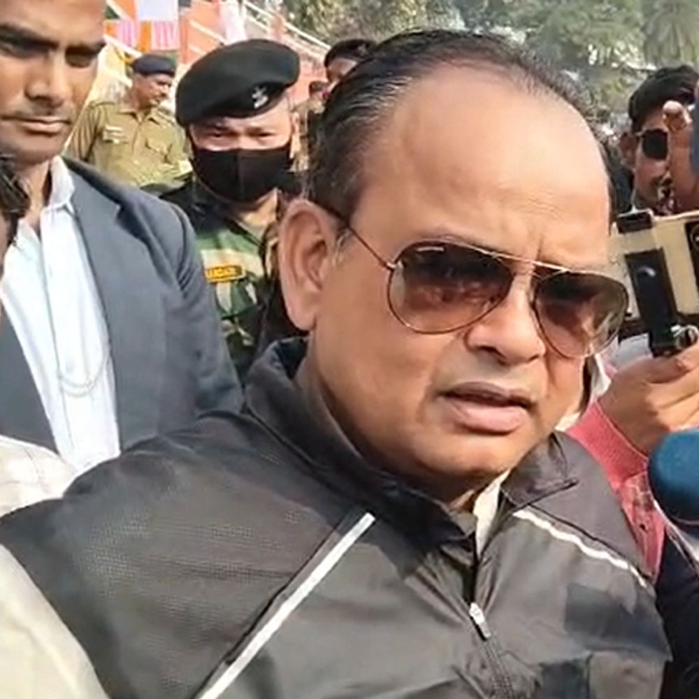 जामताड़ा में मंत्री डॉ. इरफान का भाजपा पर हमला:कहा- एक आदिवासी मुख्यमंत्री निवेश लाने विदेश गए हैं, जो बीजेपी को रास नहीं आ रहा