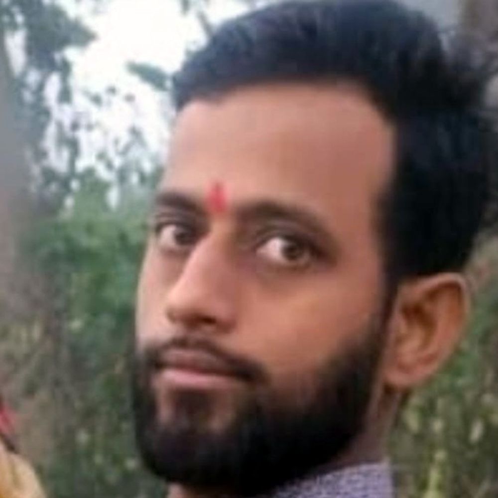 कोडरमा में 72 दिनों से लापता युवक का शव बरामद:परिजनों ने मोबाइल और कपड़े से की पहचान, शादी से 10 दिन पहले हुआ था गायब