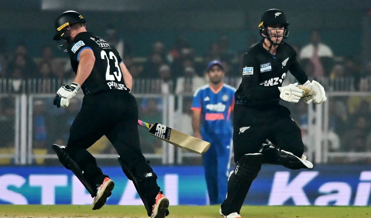 NZ vs IND: न्यूजीलैंड टीम में बड़ा फेरबदल! आखिरी दो T20I के लिए 2 खिलाड़ी भेजे गए घर, स्टार ओपनर की वापसी