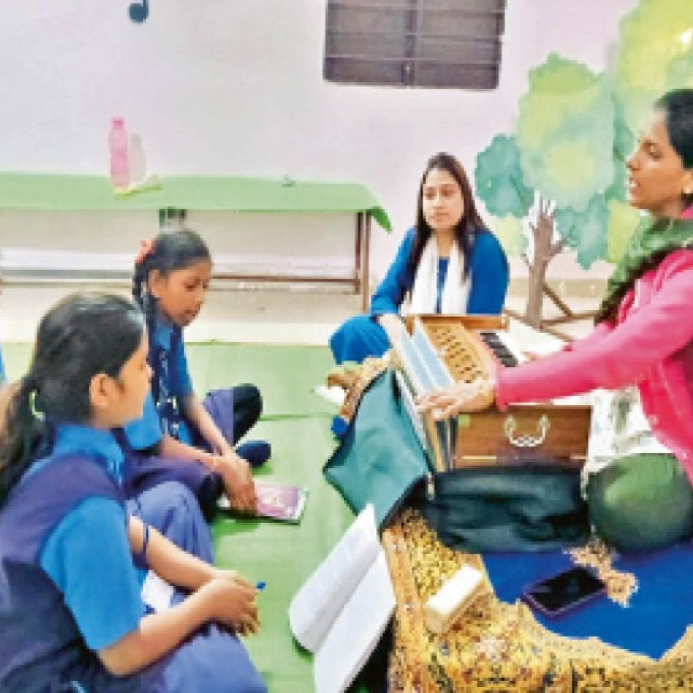 बदली तस्वीर:जहां बच्चे भेजने से डरते थे, आज वही बना शिक्षा का मॉडल स्कूल