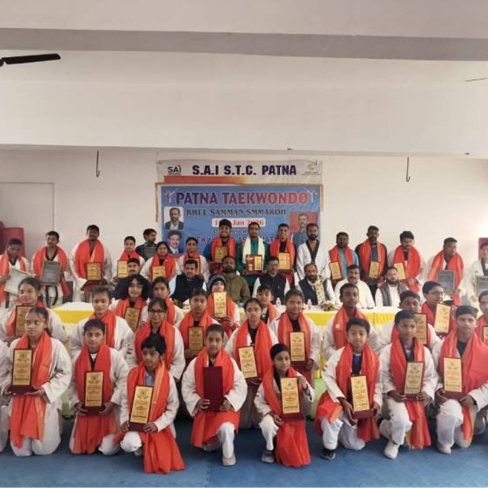 ताइक्वांडो में पदक विजेता खिलाड़ी किए गए सम्मानित