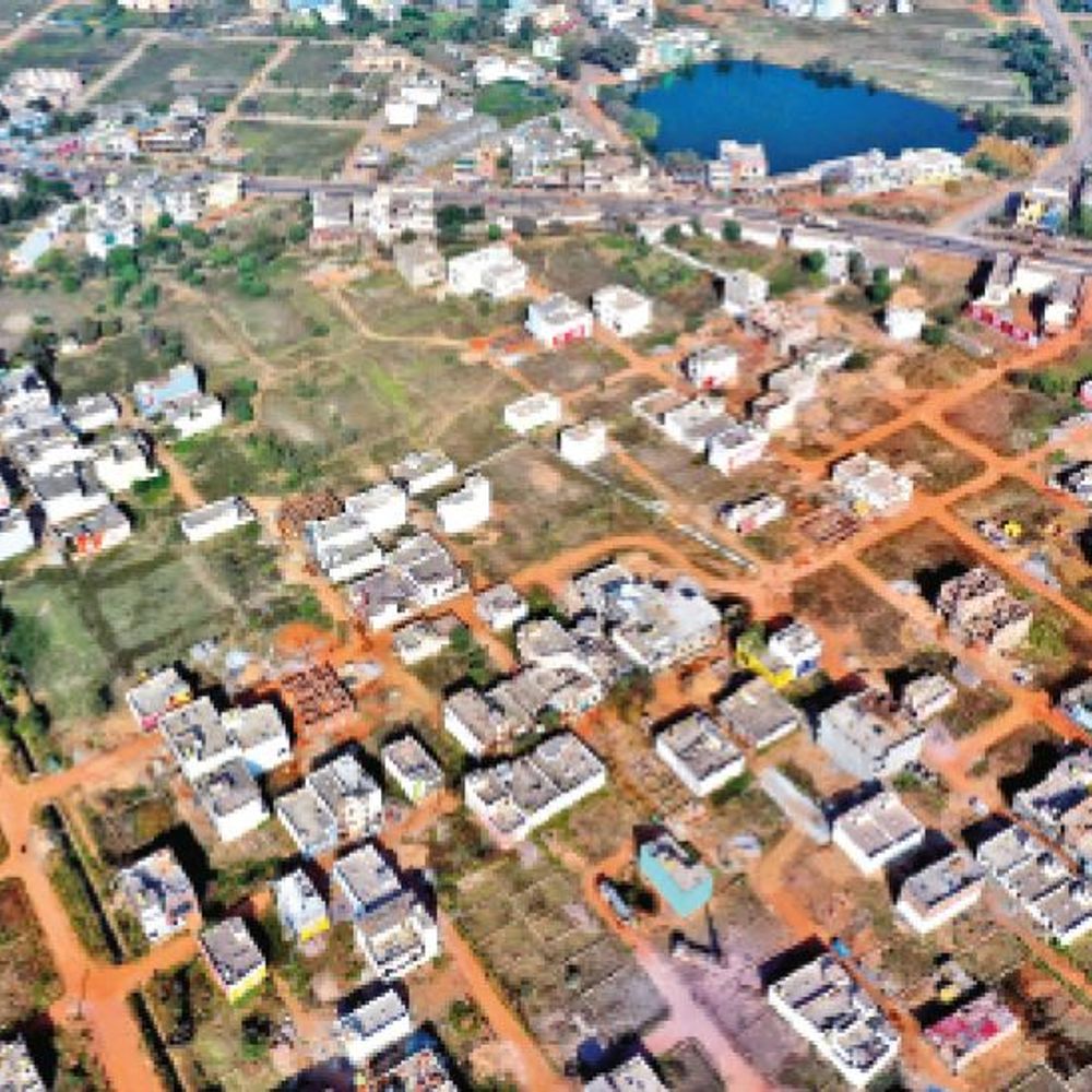 सड़क-पानी नहीं, पर एक साथ वसूलेंगे 14 साल का टैक्स:देवपुरी, डूंडा, बोरियाखुर्द और डूमरतराई 2011 में निगम ​में हुआ था शामिल, लोग बोले-सुविधाएं नहीं मिलीं तो टैक्स क्यों दें