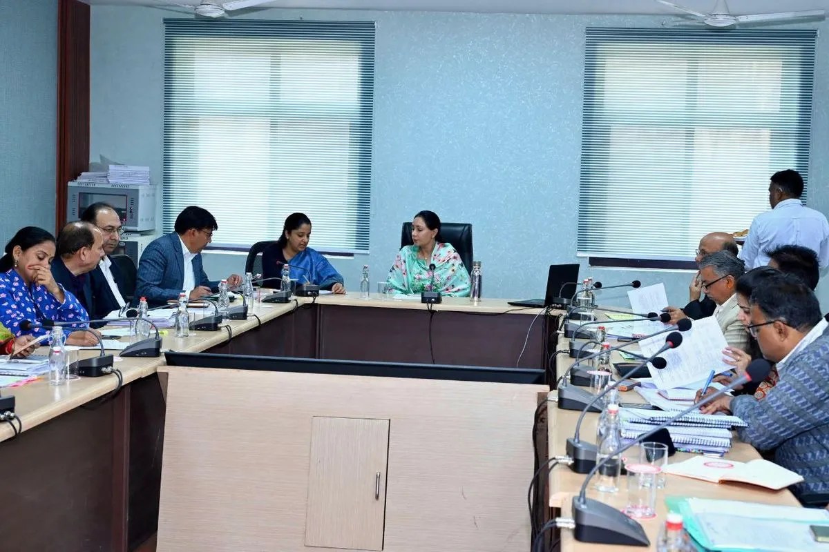 हैरिटेज हवेलियों व बावड़ियों का संरक्षण प्राथमिकता, एयर कनेक्टिविटी को बढ़ाने की जरूरत