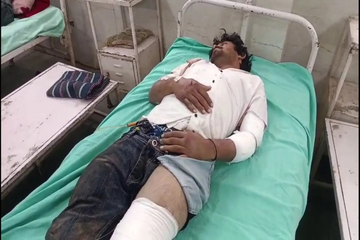 ग्रामीणों ने पकड़ा गौ तस्कर, मारपीट के बाद ट्रॉमा वार्ड में भर्ती, जांच में जुटी पुलिस