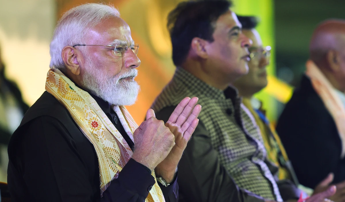 Prime Minister Modi ने काजीरंगा कॉरिडोर की आधारशिला रखी, दो अमृत भारत ट्रेन को हरी झंडी दिखाई