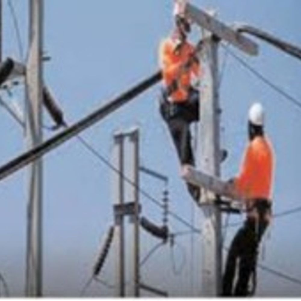 बिजली कंपनियों के संविदा कर्मी परीक्षा के बाद होंगे नियमित:ऊर्जा विभाग ने सभी कंपनियों से नियमितीकरण पर परीक्षण रिपोर्ट मांगी