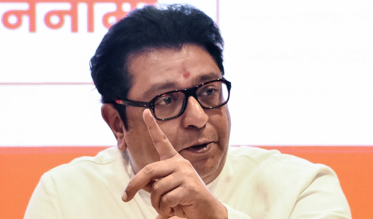 BMC Elections 2026 | Raj Thackeray की खुली चेतावनी! ‘हिंदी थोपी तो लात मारूँगा’, यूपी-बिहार के प्रवासियों पर बरसे मनसे प्रमुख