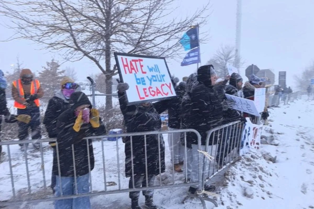 अमेरिका में 100 धर्मगुरुओं को किया गया गिरफ्तार, ट्रंप की सफाई के बावजूद मचा भारी बवाल, क्या है मामला?