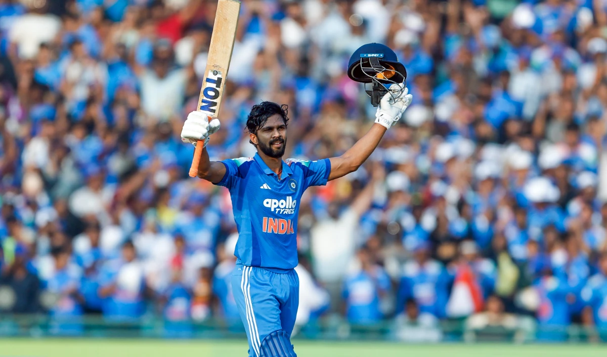 Century जड़ने वाले Ruturaj Gaikwad को किया Drop, BCCI की Selection पर पूर्व क्रिकेटर्स ने उठाए सवाल