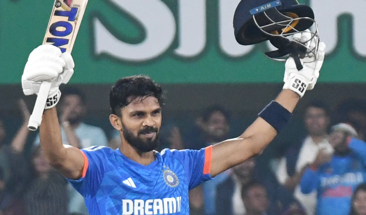 Team India से बाहर Ruturaj Gaikwad का करारा जवाब, World Record बनाकर चयनकर्ताओं को दिया संदेश