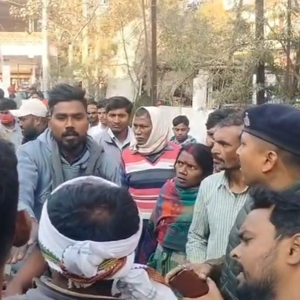 गया में मामूली विवाद पर व्यक्ति की पीट-पीटकर हत्या:गहरपुर में भीड़ की पिटाई से 55 साल के मधेश पासवान की मौत, अस्पताल में परिजनों का हंगामा