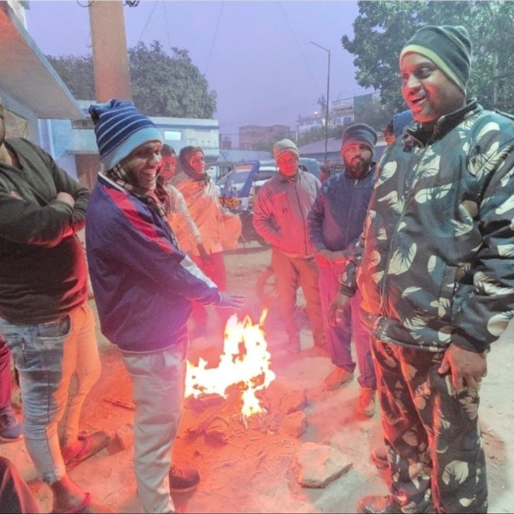 औरंगाबाद में ठंड-शीतलहर का कहर:क्लास 8 तक के स्कूल 7 जनवरी तक रहेंगे बंद, डीएम ने जारी किया निर्देश