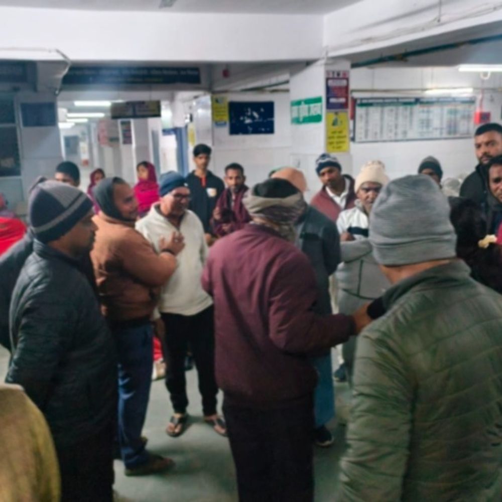 औरंगाबाद में कार-बाइक की टक्कर में चाचा-भतीजे की मौत:श्राद्ध में शामिल होने के लिए रिश्तेदार के घर गए थे, गांव लौटते वक्त हादसा