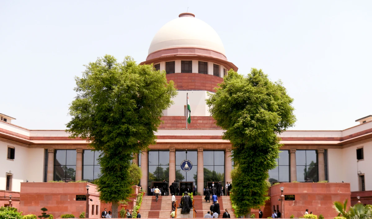 I-PAC छापेमारी मामले में ED पहुँची सुप्रीम कोर्ट, बंगाल के DGP राजीव कुमार को निलंबित करने की माँग