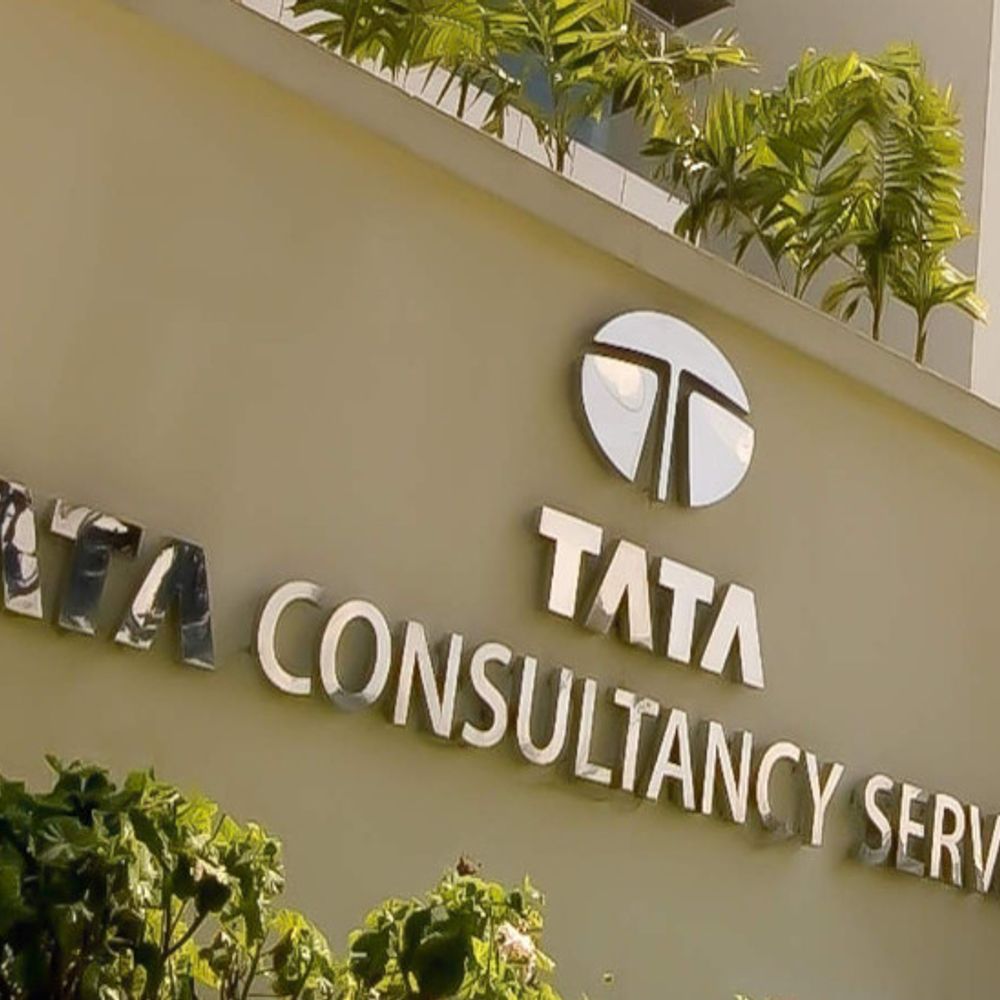 TCS का मुनाफा 14% घटकर ₹10,657 करोड़:तीसरी तिमाही में रेवेन्यू 5% बढ़ा; शेयरहोल्डर्स को हर शेयर पर ₹57 डिविडेंड मिलेगा