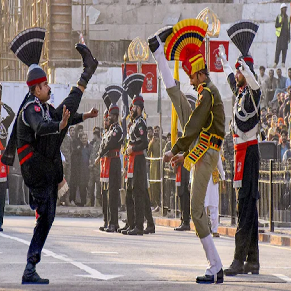 पाकिस्तान से आज 7 भारतीय होंगे रिहा:अटारी-वाघा बॉर्डर से भेजे जाएंगे, लाहौर की सेंट्रल जेल में काट रहे थे सजा