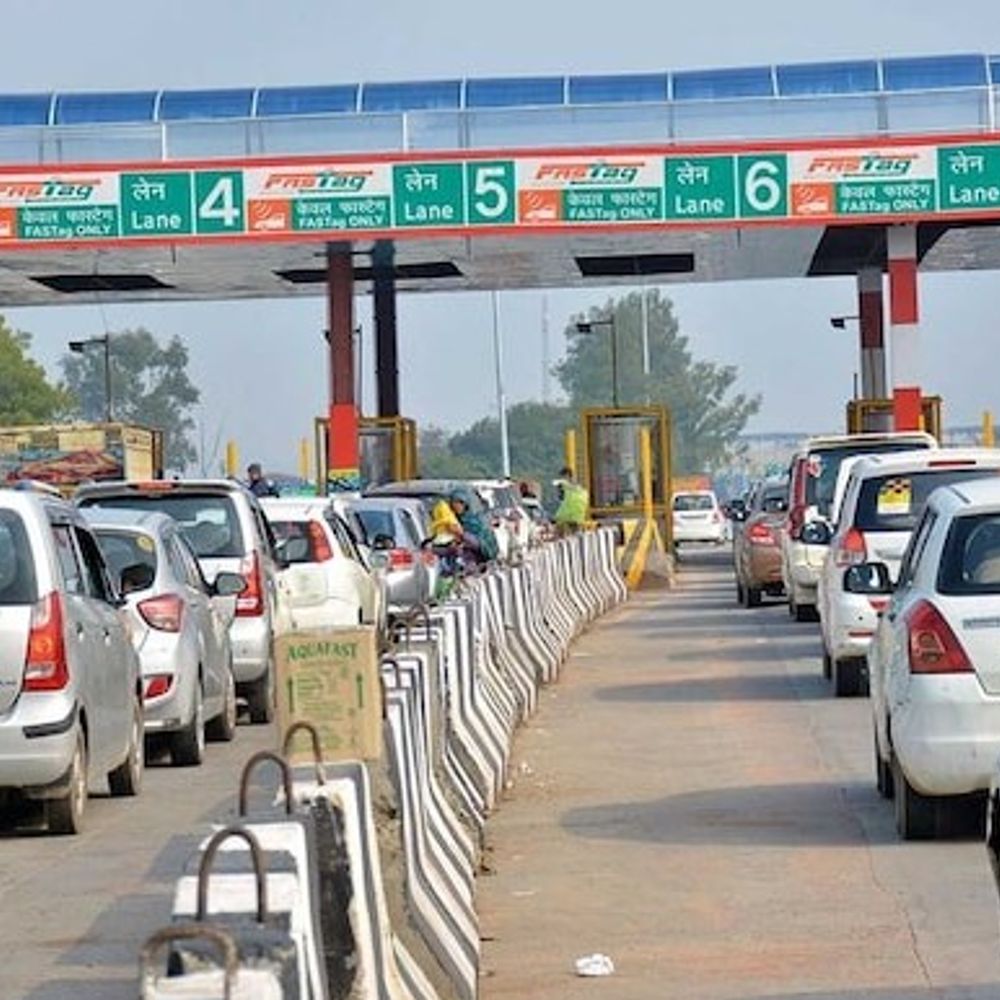 टोल बकाएदार गाड़ी नहीं बेच पाएंगे:NOC और फिटनेस सर्टिफिकेट जारी नहीं होगा, नेशनल परमिट भी नहीं मिलेगा