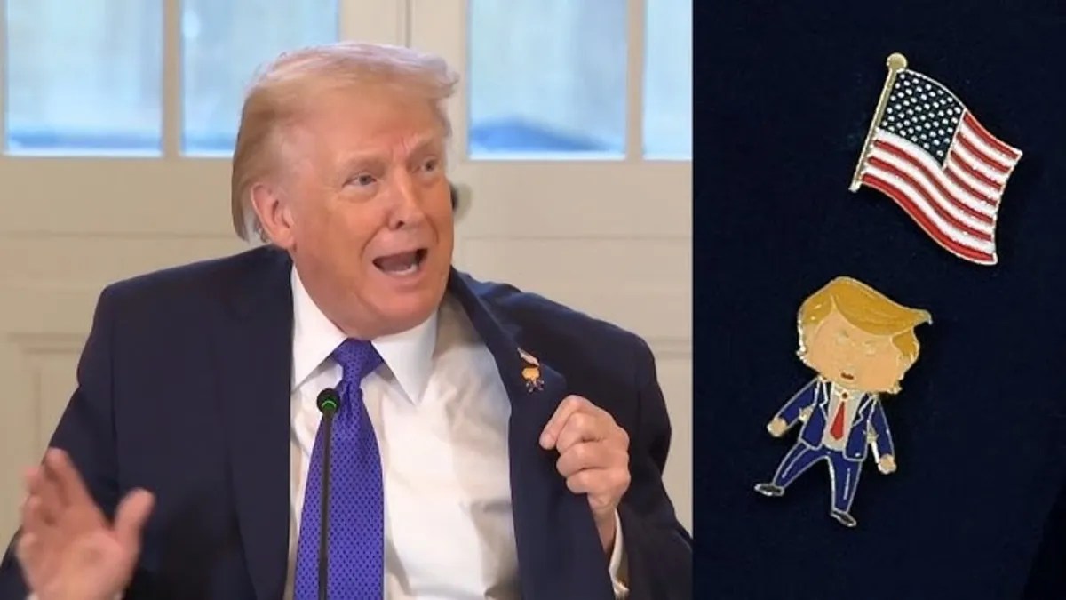 Happy Trump: ट्रंप ने लैपल पिन दिखाते हुए कहा – “मैं कभी खुश नहीं होता”