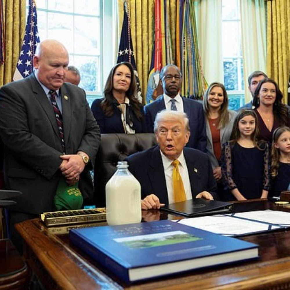 ट्रम्प का दावा- ईरान में प्रदर्शनकारियों की हत्याएं रुकीं:अब कोई फांसी नहीं होगी; ईरान की अमेरिकी राष्ट्रपति को धमकी- इस बार निशाना नहीं चूकेगा