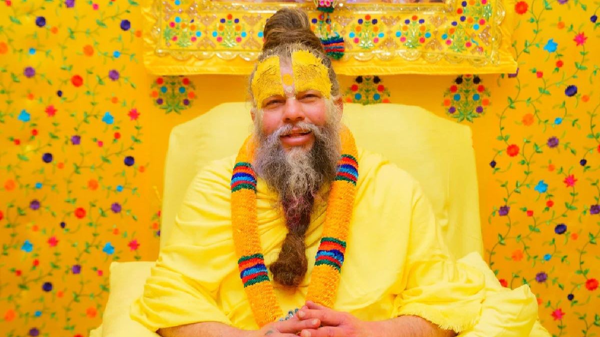 जीवन की हर समस्या का मिल जाएगा सामाधान, बस याद कर लें प्रेमानंद जी महाराज की ये बातें