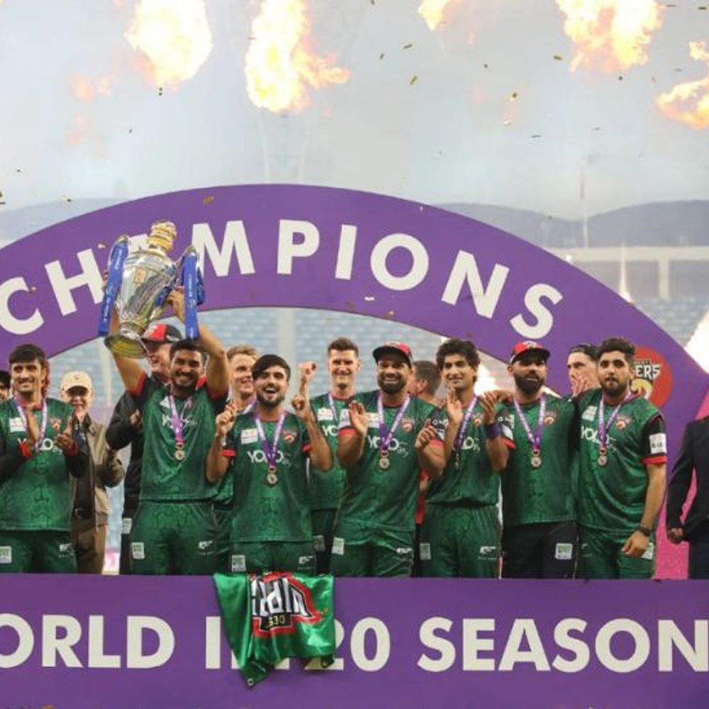 डेजर्ट वाइपर्स ने ILT20 का पहला खिताब जीता:MI एमिराट्स को 46 रन से हराया, कप्तान सैम करन ने नाबाद 74 रन बनाए