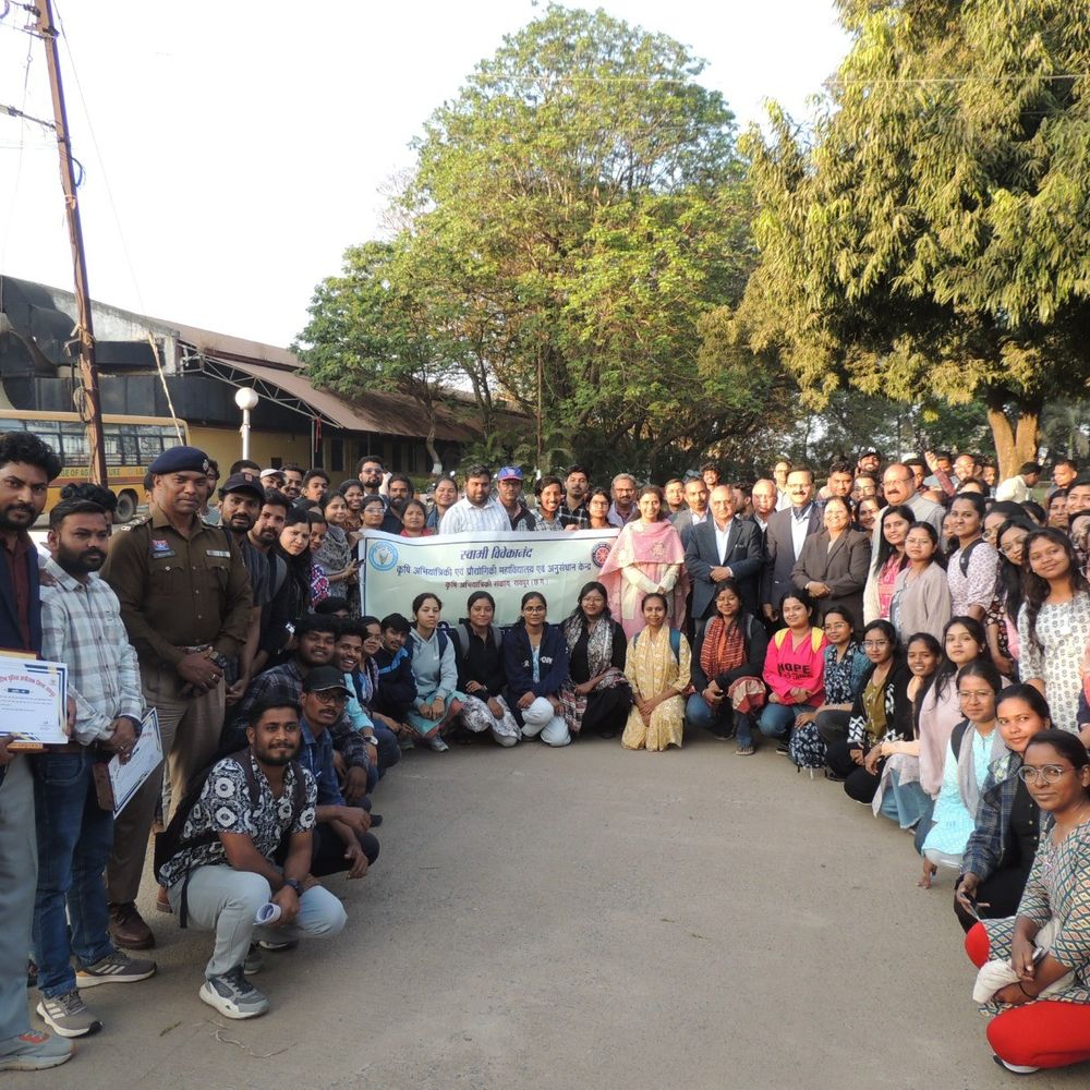 रायपुर में हर सप्ताह रोड एक्सिडेंट में आठ की मौत:IGKV में जस्टिस ​​​​​​​सप्रे बोले – ये कोई दैवीय घटना नहीं, मानवीय भूल है; हेलमेट पहनें