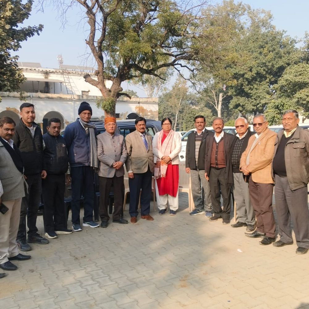 बरेली कमिश्नरी बार एसोसिएशन के चुनाव संपन्न:सीमा दीक्षित निर्विरोध अध्यक्ष चुनी गईं, सुधीर सक्सेना बने सचिव