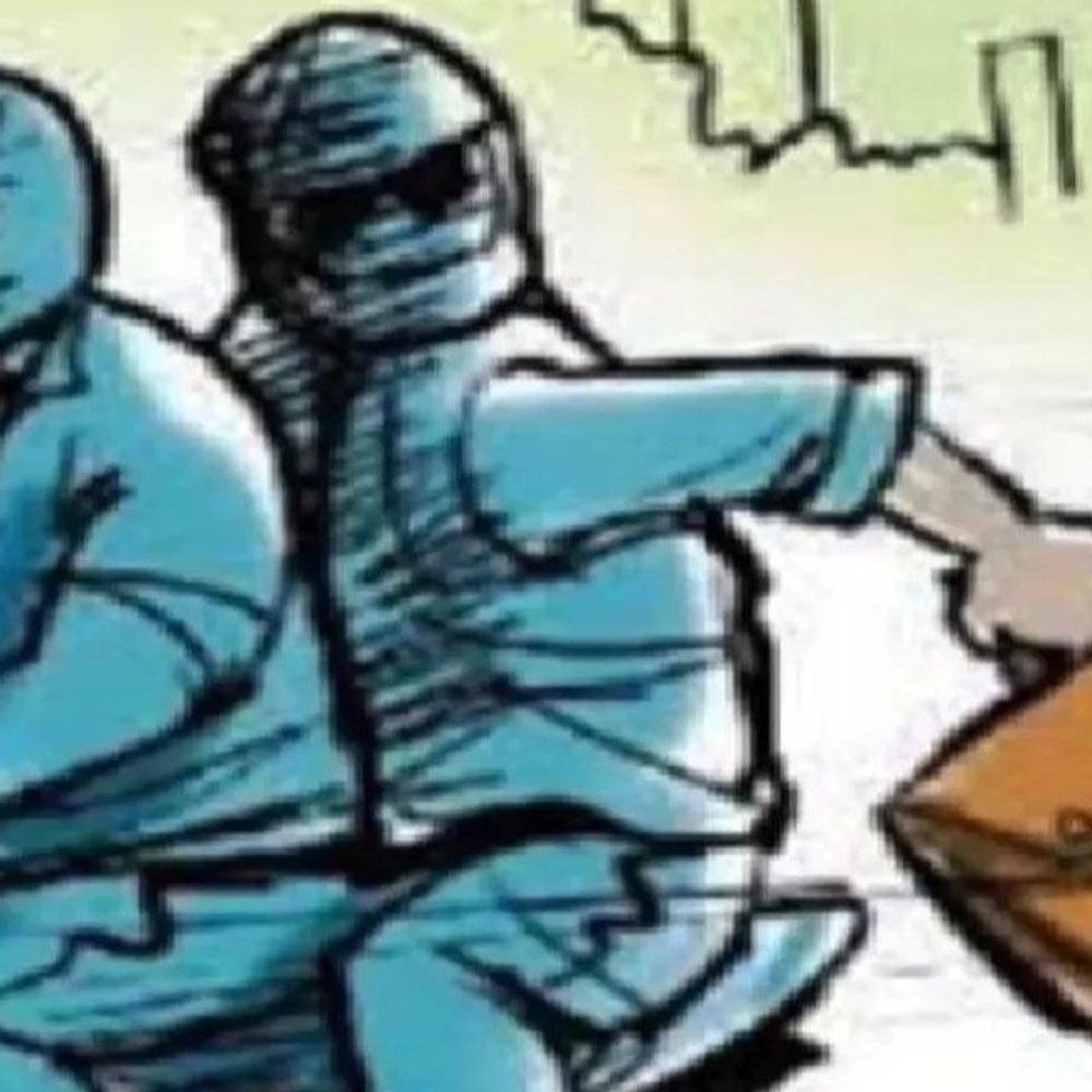 पटना में जेवर से भरे बैग लूट ले गए बदमाश:विरोध करने पर ज्वेलरी कारोबारी पर चलाई गोली, सीसीटीवी फुटेज खंगाल रही पुलिस