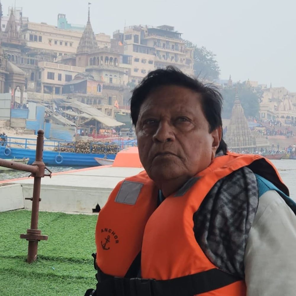 मणिकर्णिका-घाट पर सांसद रामजी लाल ने देखी तोड़फोड़ की सच्चाई:बोले – राष्ट्रपति विरासतों की पैरोकार, भाजपा काशी में तोड़ रही प्राचीन घाट